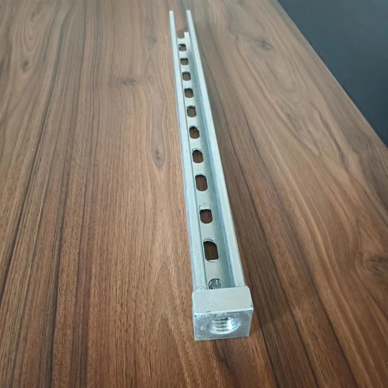 Hvad er produkterne af metalbeslag?